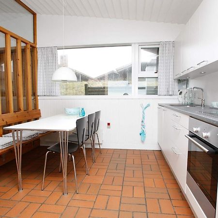 6 Person Holiday Home On A Holiday Park In 한스트홀름 외부 사진