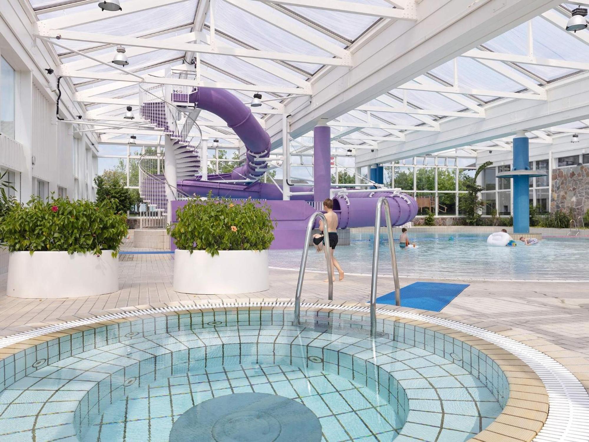 6 Person Holiday Home On A Holiday Park In 한스트홀름 외부 사진